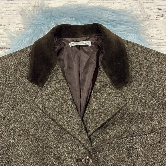Vintage Burberry Burberry's Wool Velvet Collared Blazer - Picture 7 of 10